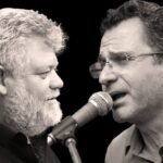 Ο Στέλιος Μπικάκης και ο Γιώργος Μανωλιούδης στην Ταβέρνα Πόπη